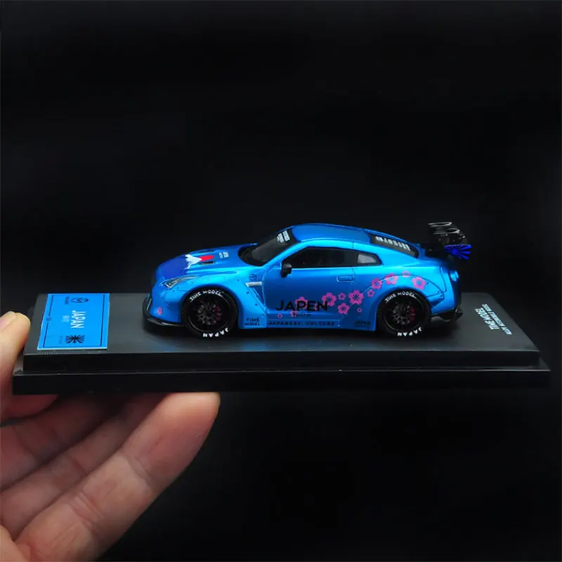 1: 64 масштаб литой металлический сплав GTR R35 Cherry Blossom Edition автомобили миниатюрное моделирование Изысканная статическая модель автомобиля