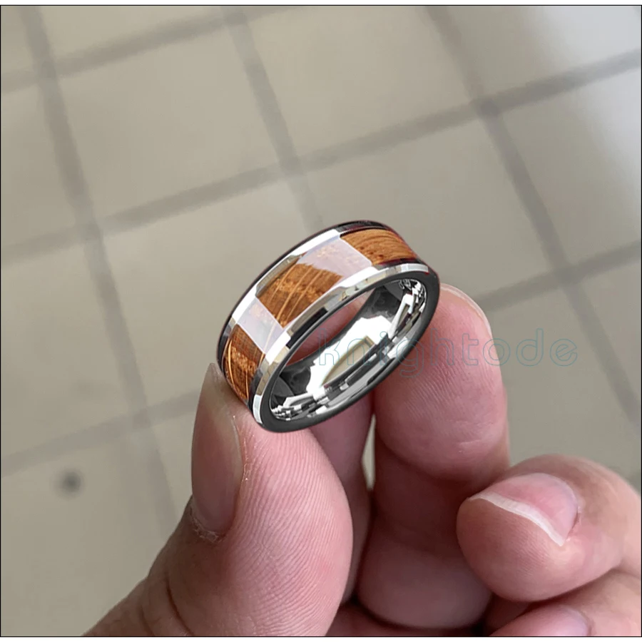 6mm 8mm Tungsten Carbide Rings Whiskey Barrel Oak Wood inlay for Men Women Engagement Wedding Bands Beveled Edges Polished
