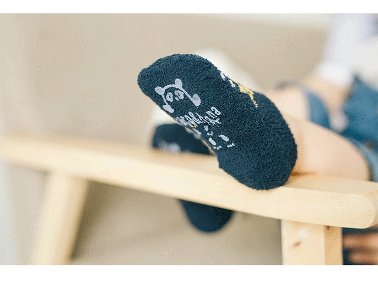 Носки для малышей, осенне-зимние аксессуары для мальчика, носки для девочек, толстые носки-тапочки, теплая флисовая одежда кораллового