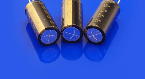 Комплект из 2 предметов, новинка, Таиланд ELNA SILMIC II RFS 16V2200UF 18X40 мм горячая Распродажа аудио-электролитический конденсатор с алюминиевой крышкой, silfowi 2200 мкФ 16V