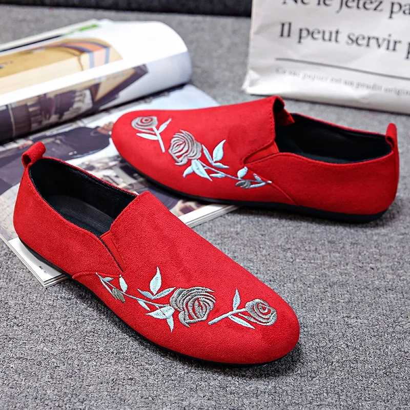 

Moccasins Mens Red Loafers Embroidery Rose Faux Suede Plain Round Toe Slip-on Men Driving Shoes Casual Flat Soft Leather Shoe