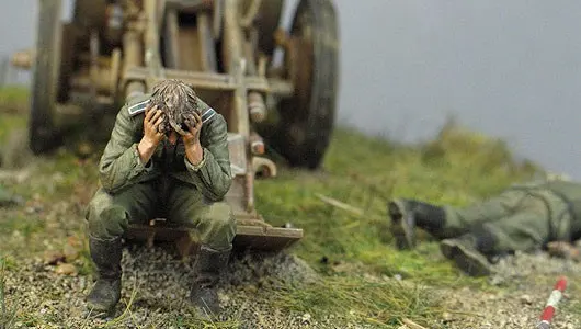 1/35 ancient man injured include 2 Resin figure Model kits Miniature gk Unassembly Unpainted