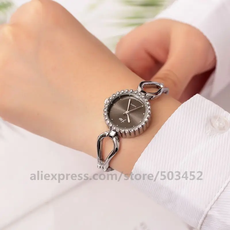 100pcs/lot 6223 Diamond New Arrive Ladies Watches Popular Simple Bracelet Watch Ladies Quartz Wrist Watch Sweet Clock