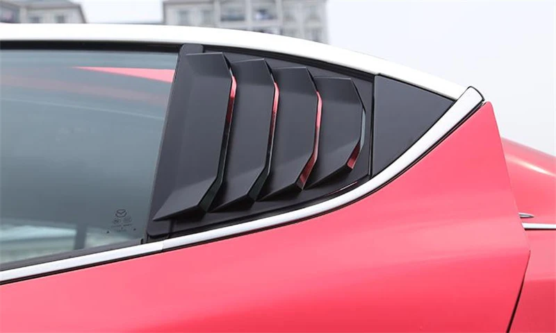 Для Mazda3 окна-оттенки 2 шт./компл. ABS углеродного волокна зерна Защита от солнца на заднее стекло авто затвора с опорой для украшения затвора крышка- M3