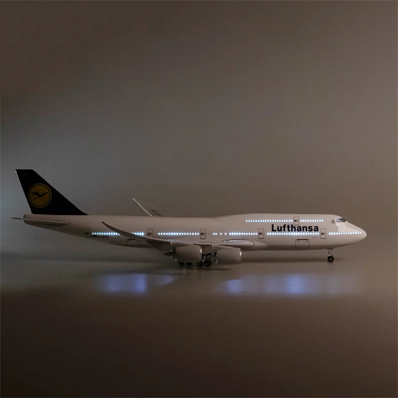 B747 Lufthansa Airplane Model Toy 1/150 Airline 747 Plane Model