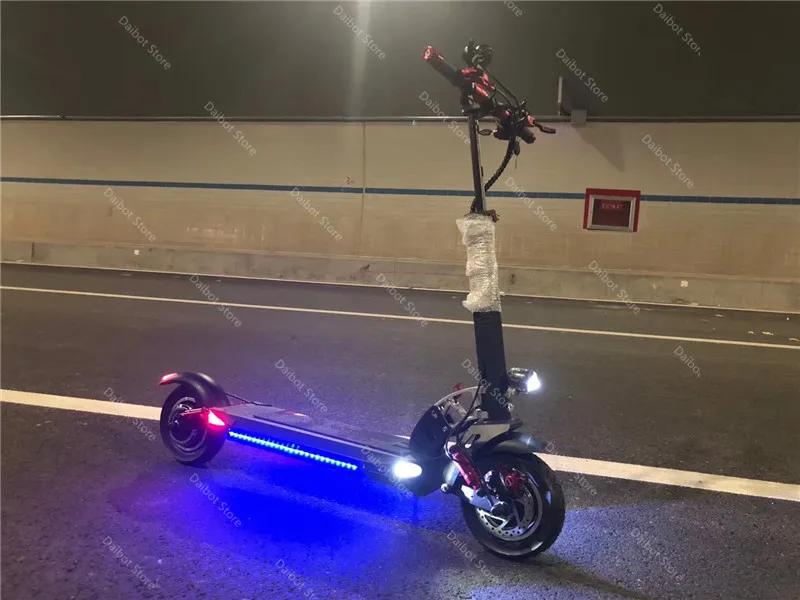 Powerful Electric Scooter 2400W 60V Two Wheel Electric Scooters Dual Drive High Speed 70KMH Foldable Kick Scoot (7)