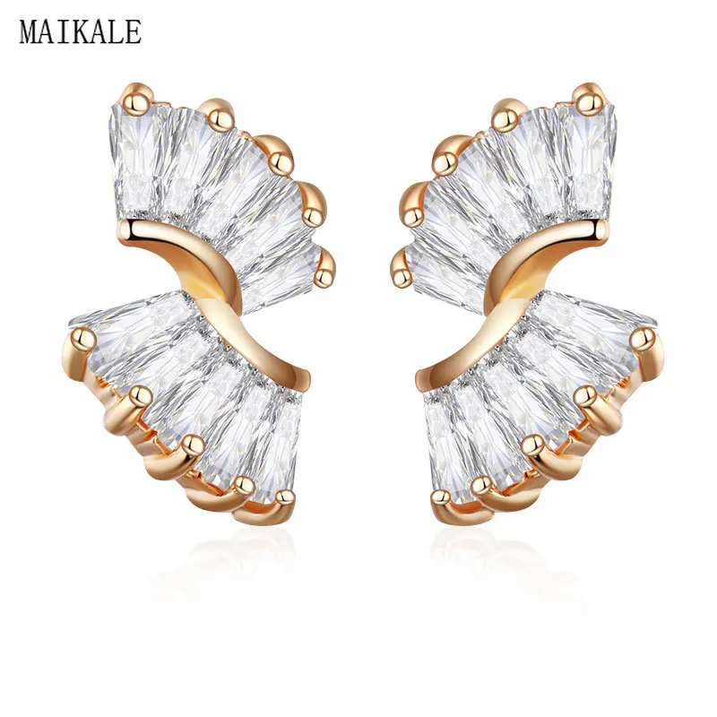 

MAIKALE New Fashion Unique Wing Shape Small Stud Earrings for Women Gold Geometric Cubic Zirconia Earrings Charm Jewelry Gifts