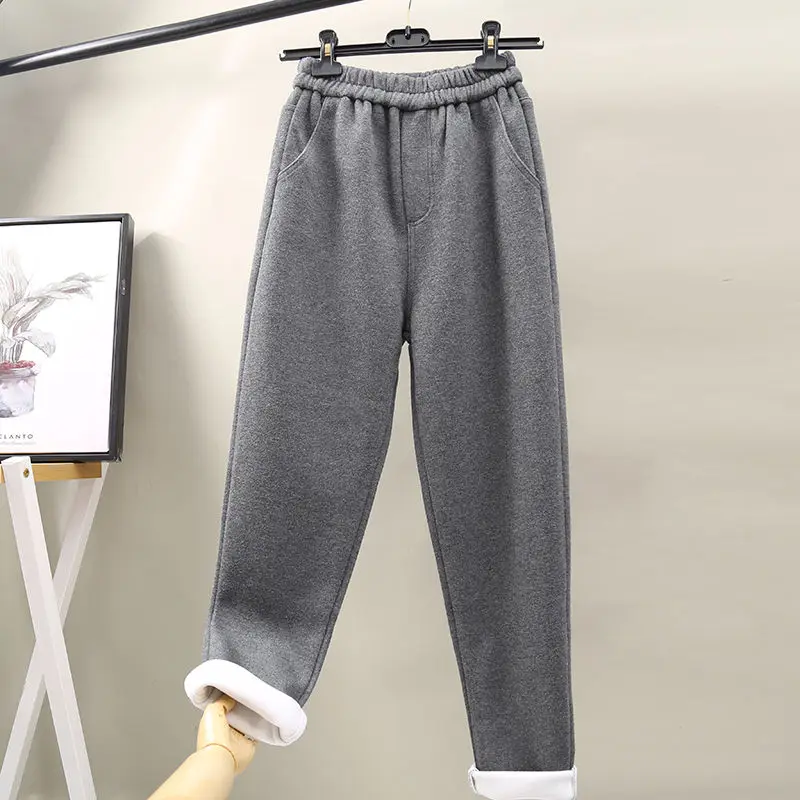 Бархатные утепленные прямые штаны-шаровары для женщин; Pantalon Femme; брюки с эластичной резинкой на талии; сезон осень-зима; повседневные спортивные брюки для женщин; C6033