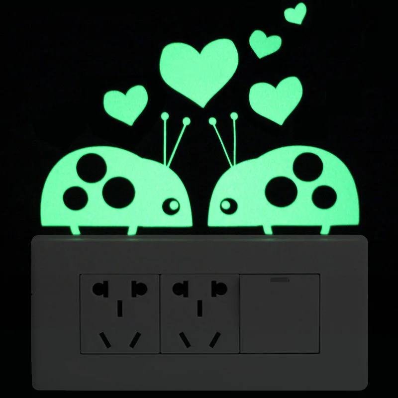 Зеленый светильник светится в темноте мультфильм сказочное животное Луна Звезда переключатель наклейки настенные декоративные наклейки для дома детская комната украшения - Цвет: lover 1
