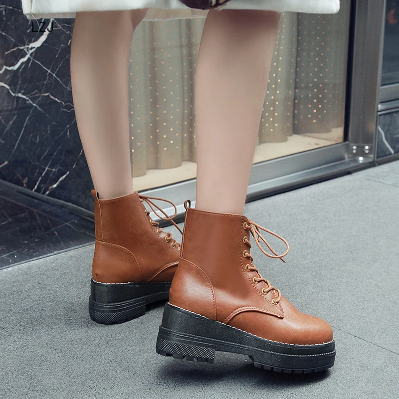 Zapatos De Mujer/новые зимние мотоциклетные ботинки с пряжкой женские ботильоны в британском стиле ботильоны в готическом стиле на низком каблуке в стиле панк Женская обувь