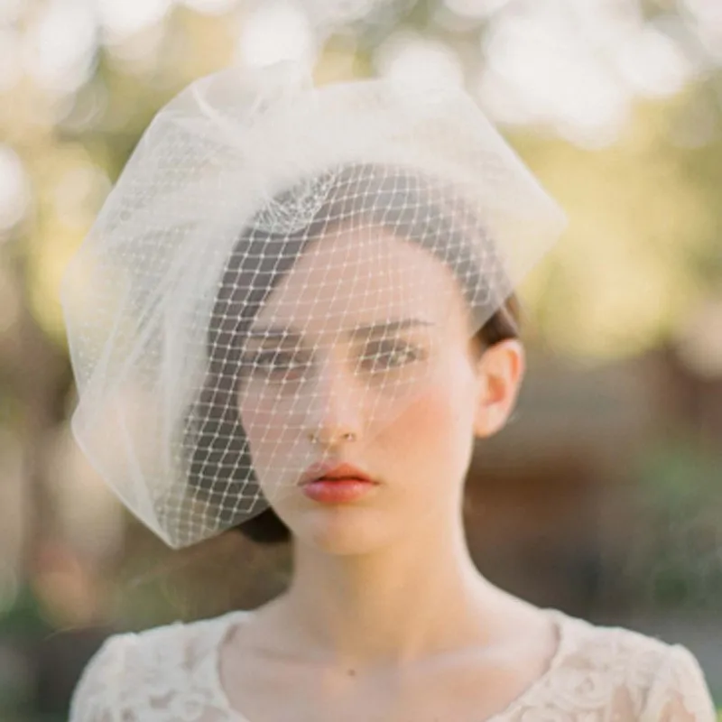 

New White Ivory TulleTwo Layer Bridal Net Birdcage Veils Charming Wedding Veil Hats Fascinator Face Veils with Comb UK