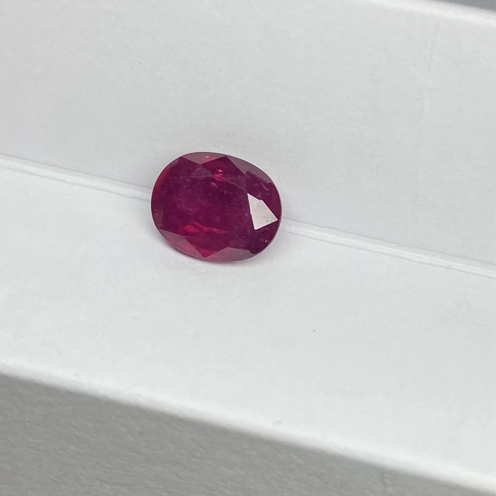 Meisidian Oval Cut 8X10mm 3.5 Carat 100% Natural Red Ruby Gemstone For Ring Making
