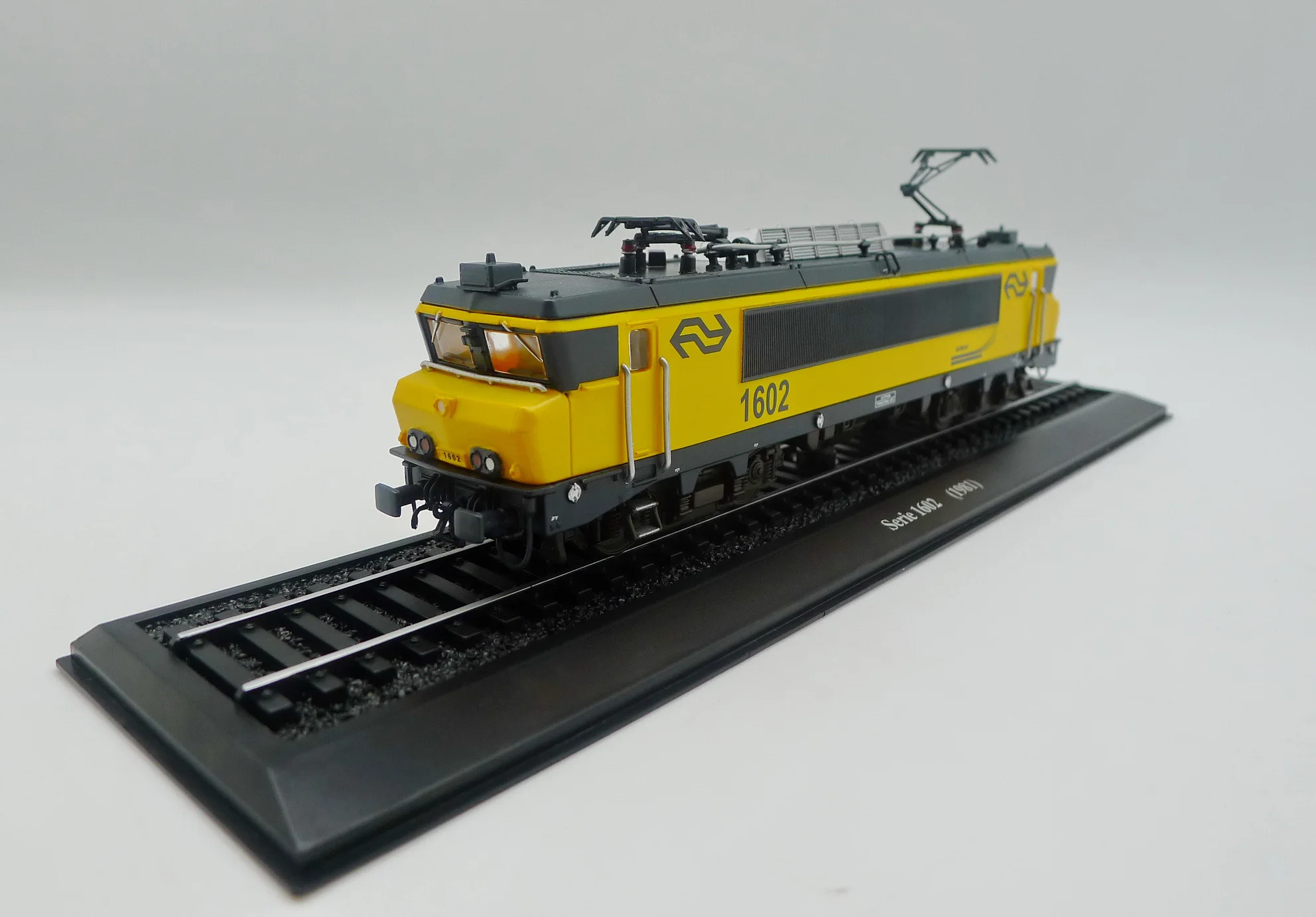 atlas train models
