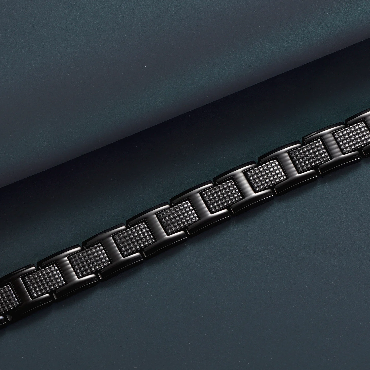 Rainso Bracelet Men Magnetic Jewelry Fashion Stainless Steel Black Bracelets Bangle Wrist Band Sports Style New Design Male Gift