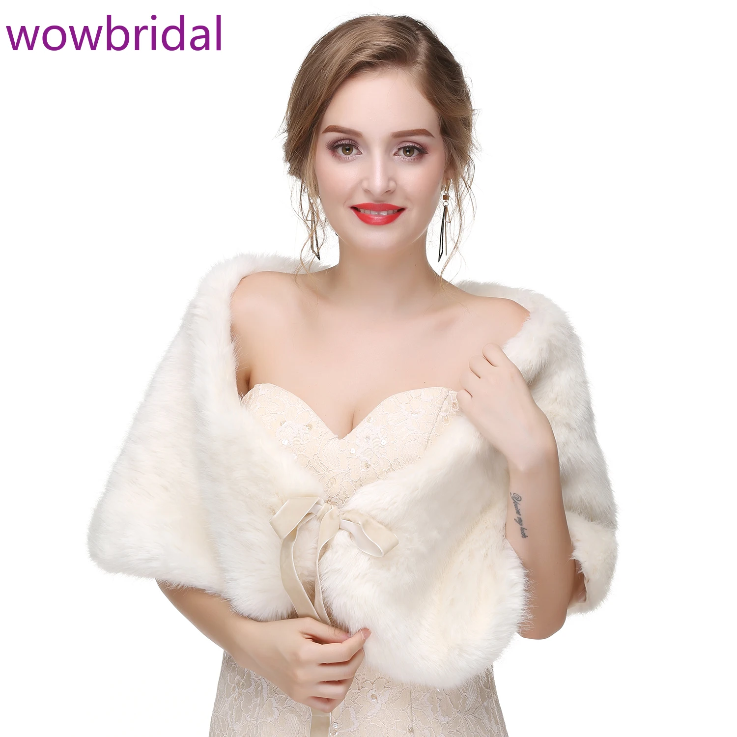 

WOWBRIDAL Warm Faux Fur Winter Bridal Cape Wedding Cloaks Party Wraps Jacket Wrap Boleros De Encaje Boleros De Mujer