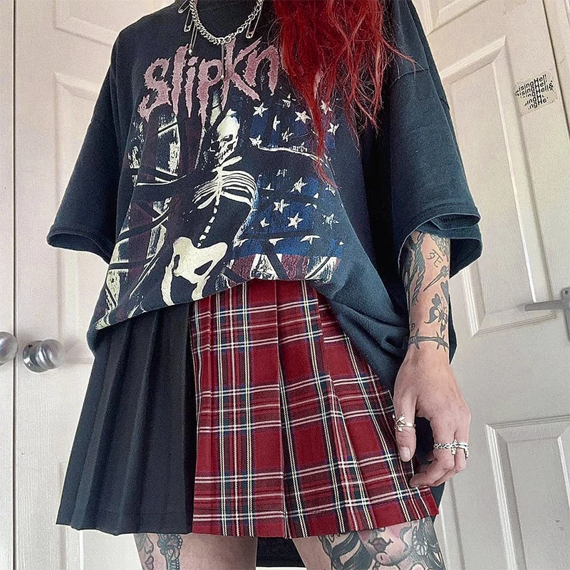 aesthetic checkered skirt outfit