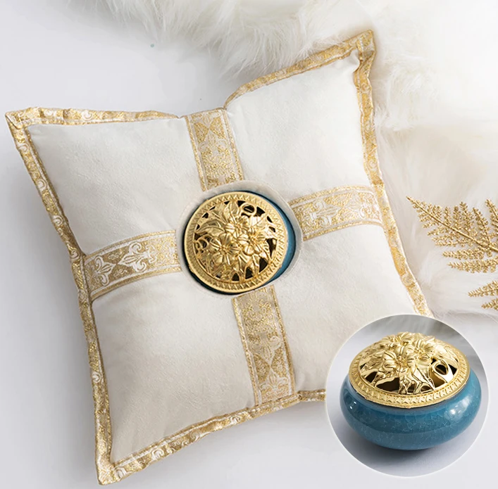 

Luxury Middle East Ceramic Incense Burner Pillow Censer Holder Creative Golden Cushion Tea House Yoga Accessories Home Decor