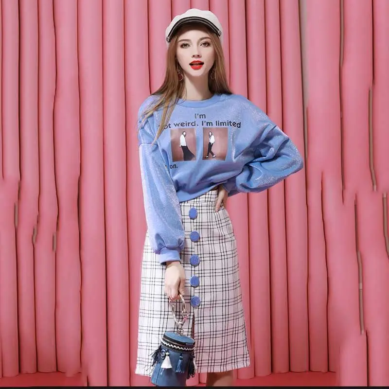

Women Sets Long Batwing Sleeved Loose Short Shinny Sweatshirts Korean Style And Plaid Skirts 2 Piece Outfits Womens Sets NS218