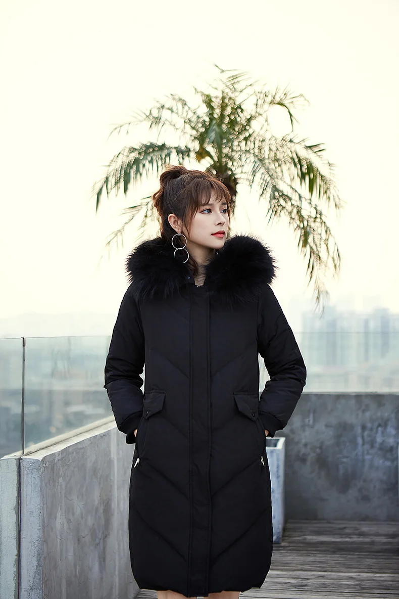Зимний стиль, женское платье средней длины, Воротник из меха енота, белый утиный пух, куртка в Корейском стиле, приталенное теплое пальто для похудения