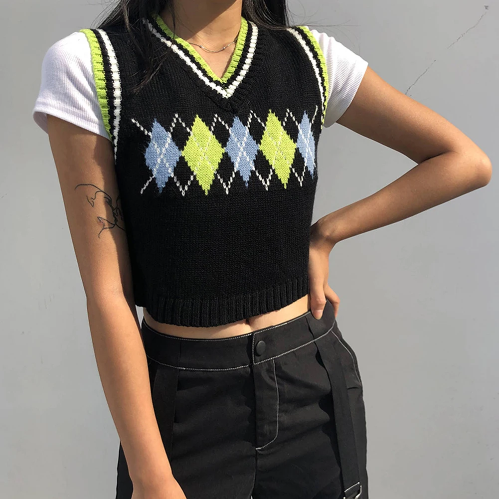 

HUNTER WISH Female 90s Sweater Vest Streetwear Clothes Stripe V-Neck Cropped Knitwear Sweater for Women Fashion
