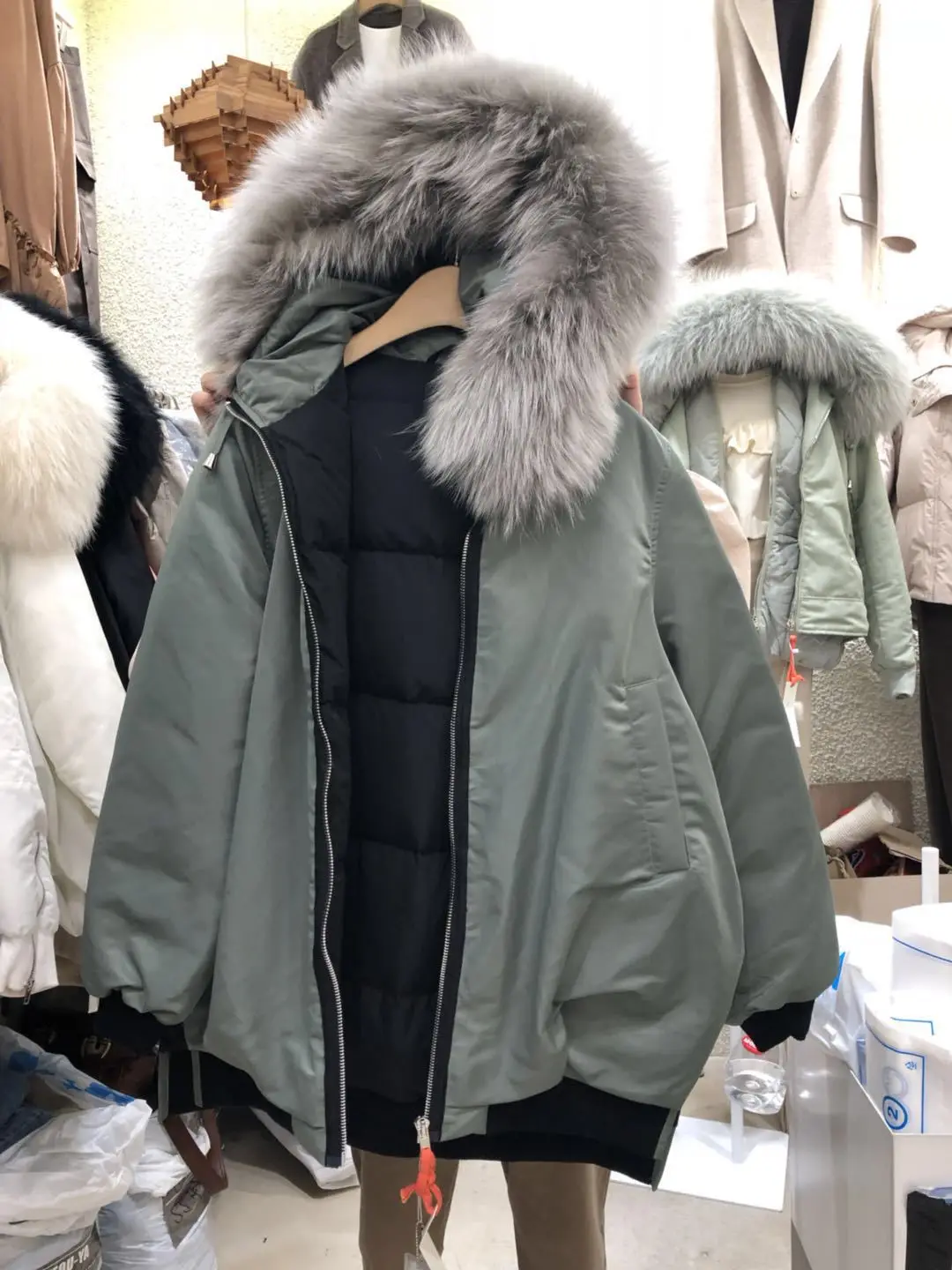 Dongdaemun стиль большой меховой воротник пуховик женский средней длины толстый свободный крой корейский стиль модное пальто