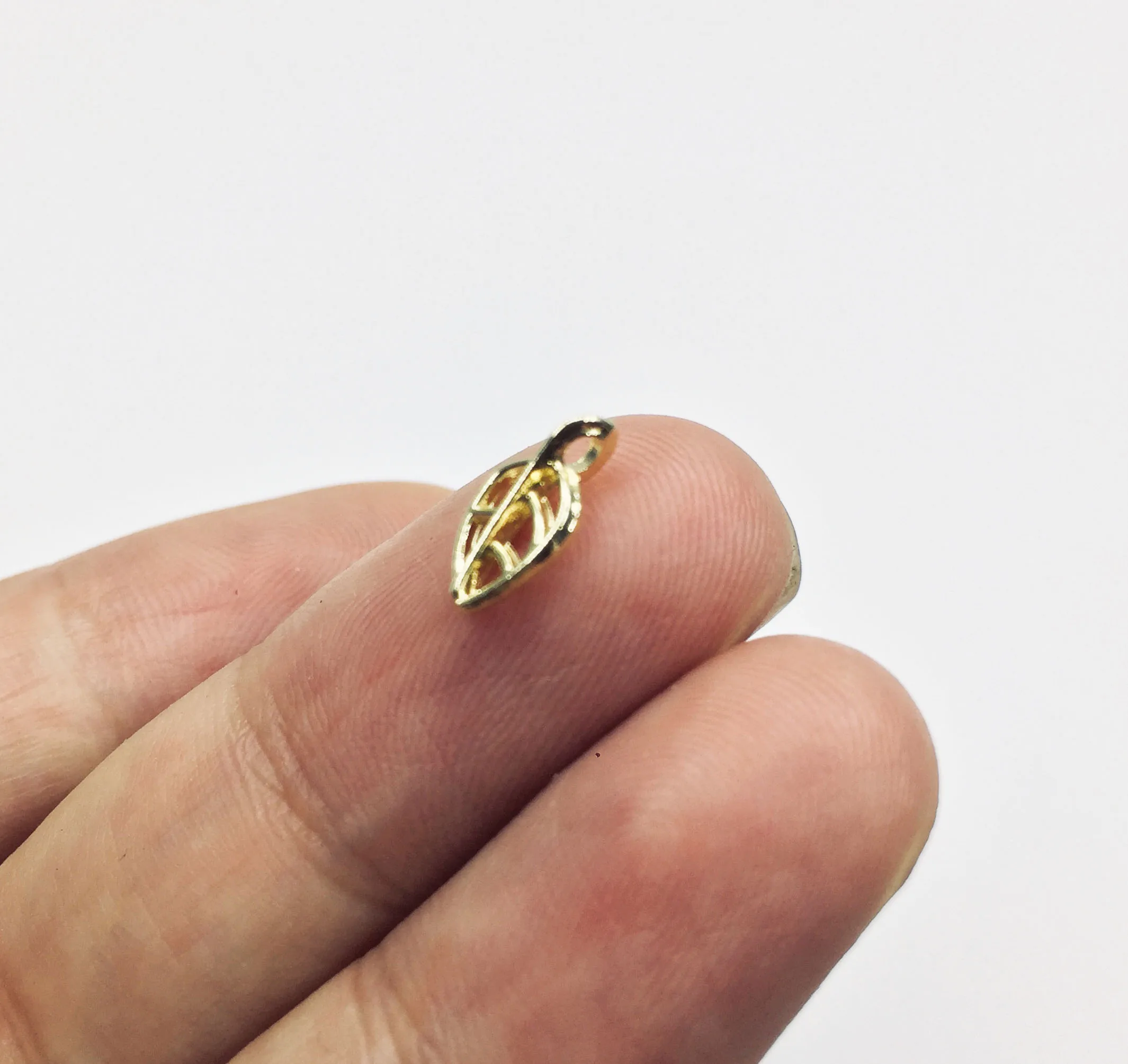 Eruifa 20 шт 10*5 мм Мини лист золото/Посеребренная цинковая водвеска из сплава ювелирные изделия DIY ожерелье браслет серьги 2 цвета