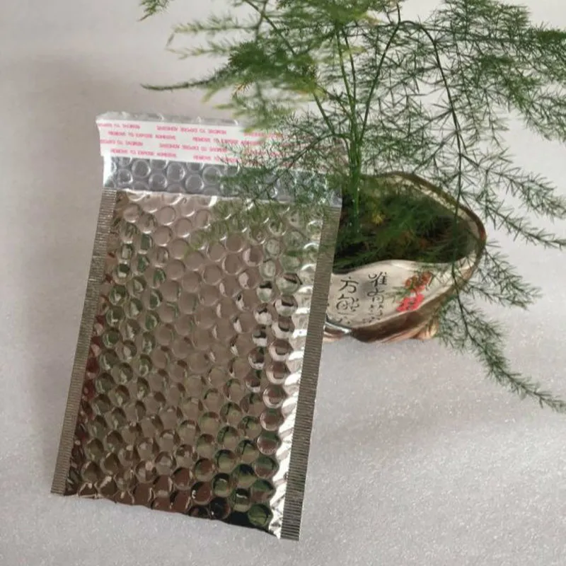 

10pcs Packaging Shipping Bubble Mailers Sliver Self Seal Padded Envelopes Bag Bubble Mailing Bags Gift Wrapping Storage 15*18cm