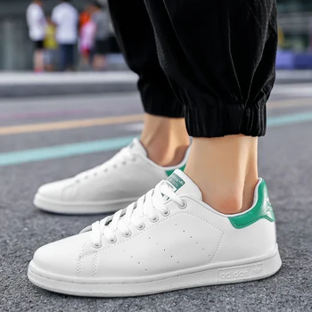

2020 new spring casual white board shoes sports casual men's tide shoes black tail green tail white shoes