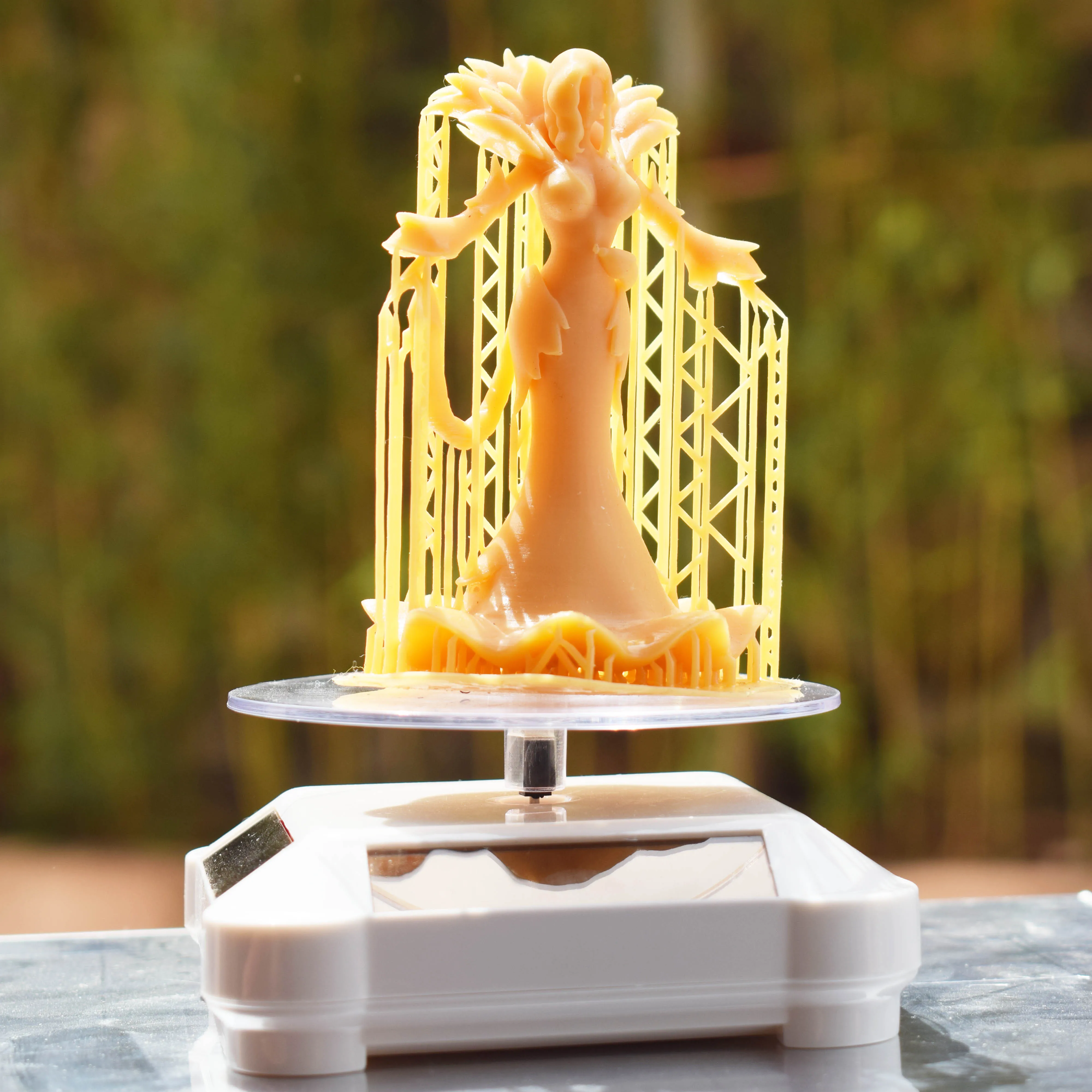 Solar-Powered Rotating Display Stand for DIY Projects, Jewelry, and Small Items