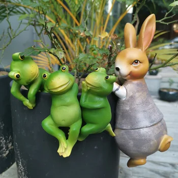 

4pcs Cute Hanging Rabbit Frog Figurines for Planters and Vases Garden Decoration