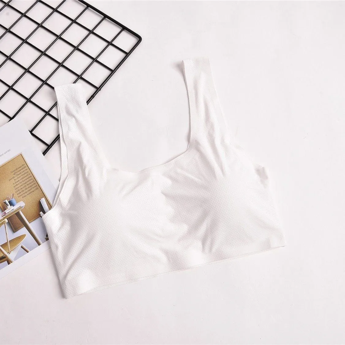 Seamless Sports Bra Top Wrapped Chest Padded Breathable Push up Workout Bra Women Top Sports Shirt Fitness Bra Plus Size - Цвет: White