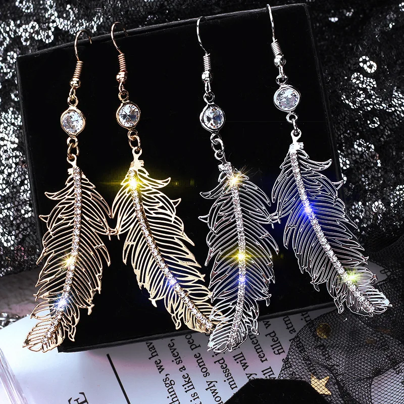 

2019 Luxury Crystal Drop Earrings Gold Silver Feather Shape Rhinestone Dangle korean Earrings for Women Wedding Party Jewelry
