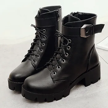 online Botas Militares Sexy Mulheres Fivela De Renda Até Botas De Tornozelo De Couro Preto Salto Baixo Estilo Goth Botas Curtas Para O Outono De Alta Qualidade # G7