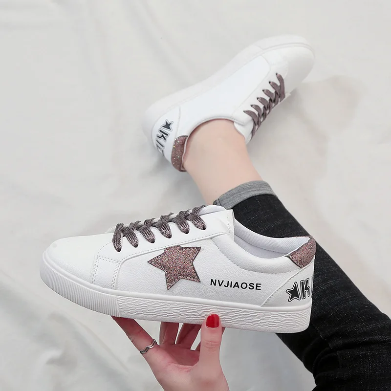

Zapatos blancos de mujer 2019 zapatos de mujer de estilo coreano versátiles zapatos de estudiantes femeninos zapatos de primavera estilo celebridad en línea