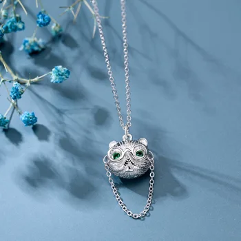 

Glasses cat necklace female clavicle chain tide S925 sterling silver net red hip hop simple temperament niche design necklace
