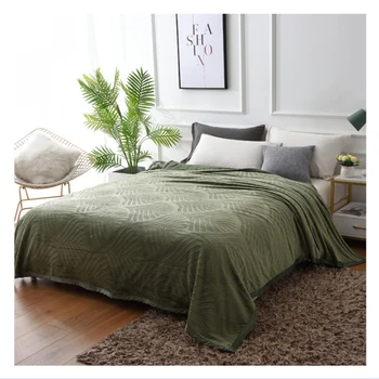

New Solid Color Flannel Blanket Embossed Design Wide Edging Blanket For Bed Office Air Conditioner Blankets 150*200cm/ 200*220cm