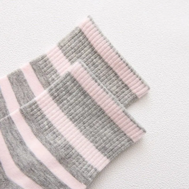 5 пар, корейские женские милые носки ярких цветов в полоску, Осенние чулочно-носочные изделия 95AB