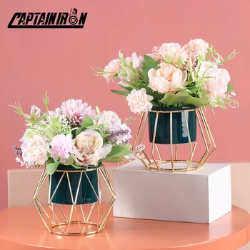 

CAPTAINIRON Home Decorative Vases With Artificial Flower Tabletop Iron Flower Vase Flower Pots for Office Cafe Bar Home Decor