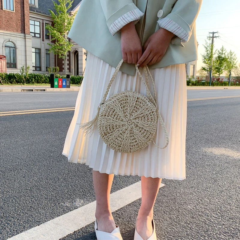 Rattan Woven Round Women Straw Crossbody Bag Tassle Design Small Handbag Knit Summer Beach Shoulder Messenger Bag Lady Totes