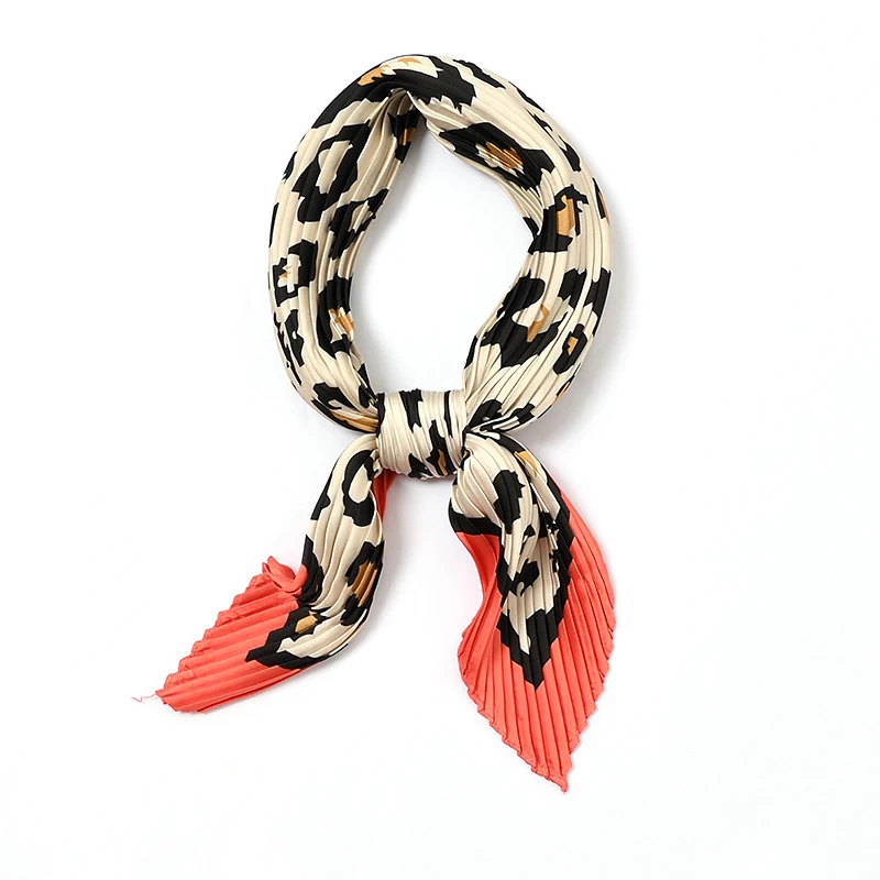

2020 Square Crinkle Silk Scarf Women Leopard Print Crumple Neck Wear Pleated Flower Handkerchief Foulard Sexy 55*55cm