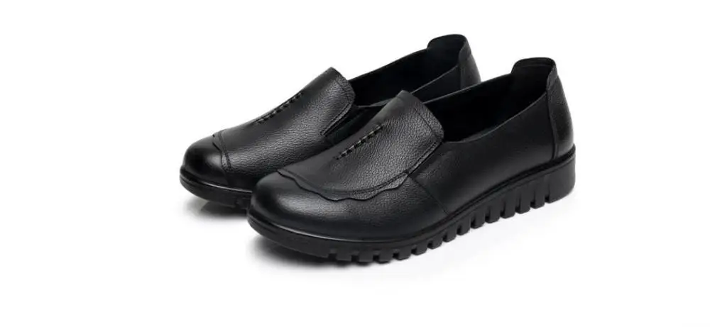 Spring Autumn flats Shoes Woman Genuine Leather Women Flats Slip On Women Loafers Soft bottom non-slip Female Shoes Large size