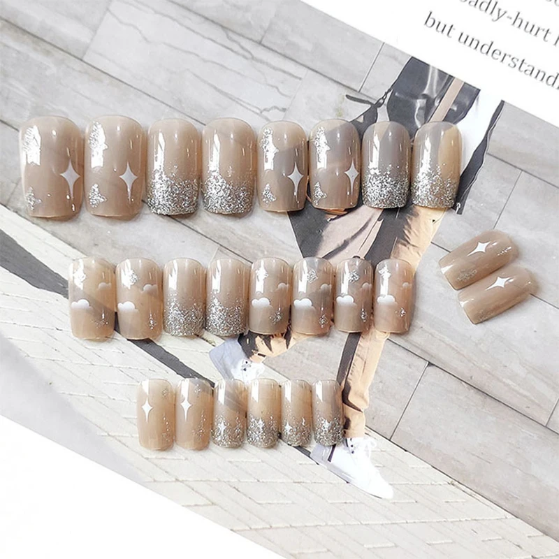 Short Round Fake Nails Star Clouds Press On False Nail Tips with Designs Set Bow French Nail Art Decoration Manicure Tools