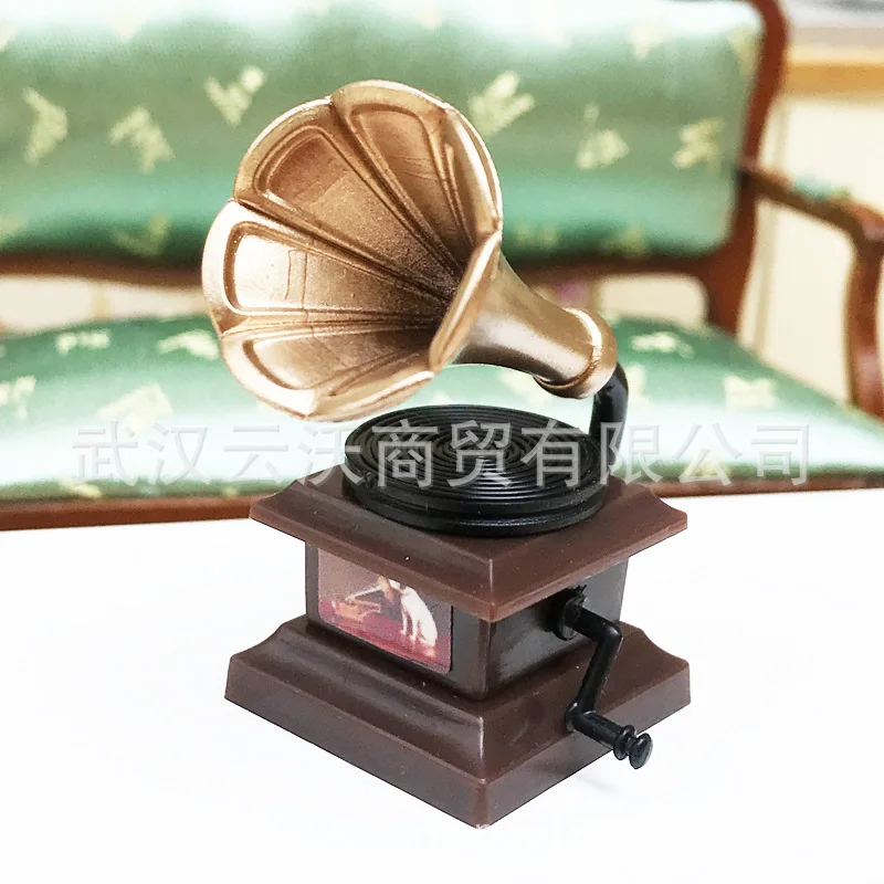 

1: 12 Mini DIY Hut Dollhouse Dollhouse Model Toy Finished Product Disk Reproducer Old-Fashioned Player Trumpet