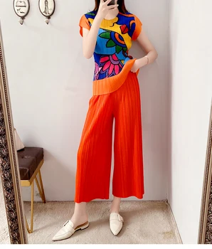 

HOT SELLING Miyake fold fashion suits short sleeve o-neck print t-shirt +Wide leg pants two-piece suit IN STOCK