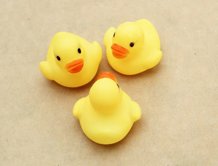 12 шт. резиновая утка Ducky Baby Shower подарок на день рождения для маленьких детей сжимающая вызов резиновая Ducky сувениры на день рождения игрушки для ванной