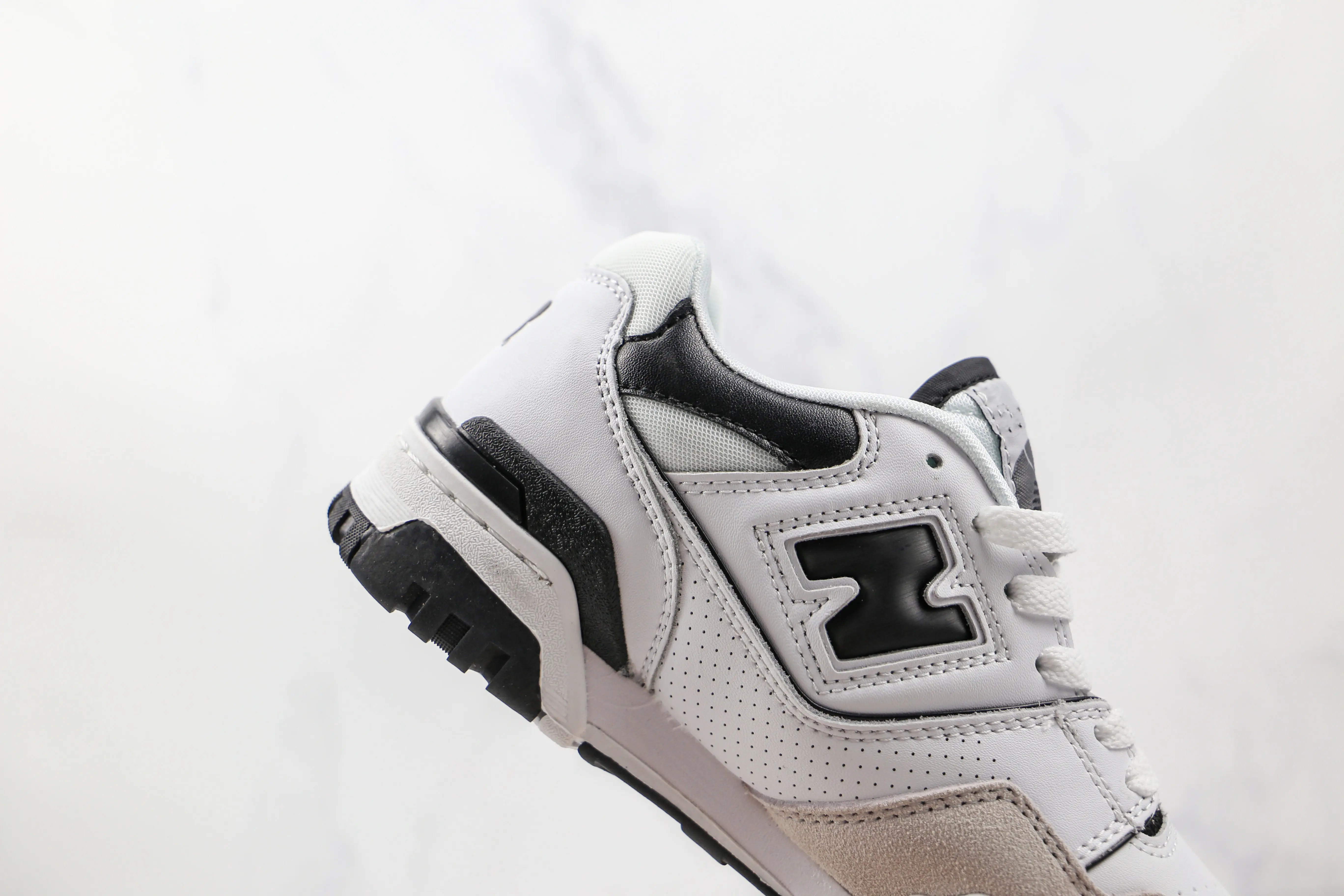 Running Shoes Basketball Jogging NB550 