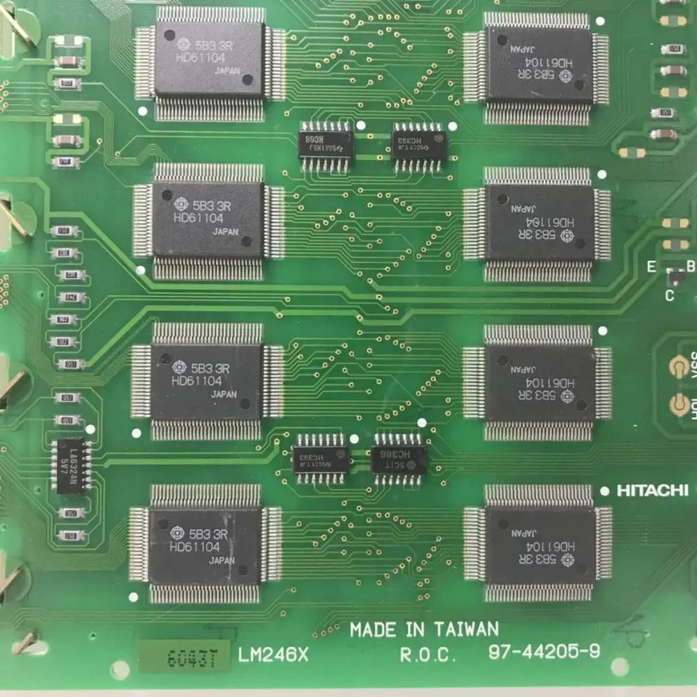 LM246X LCD ÷ ȭ