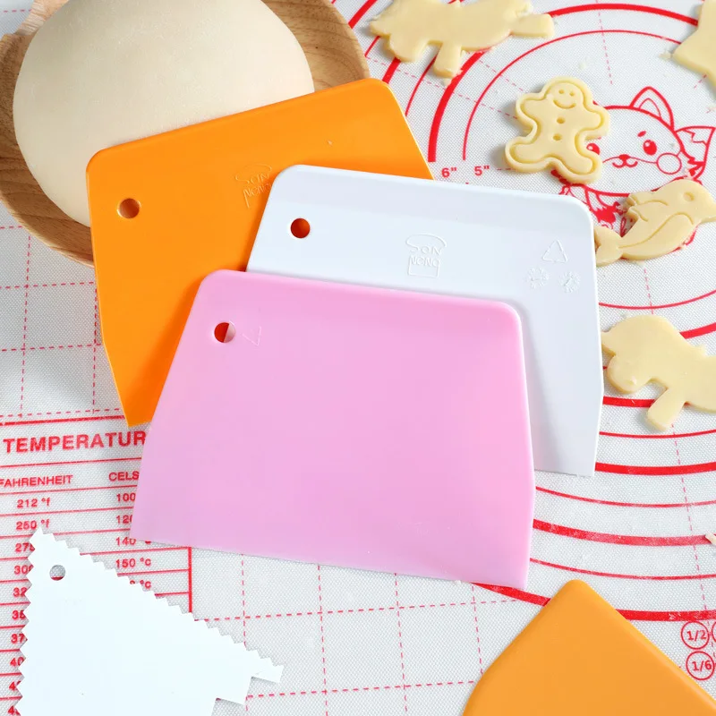 Food Grade Plastic Scraper Trapezoid Blade Rice Noodles Slice Cake Cream Dough Scraper Bakery Fondant Tool Scraper