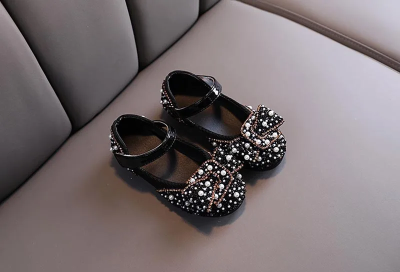New Girls Princess Shoes Childrens Leather Pearl Rhinestones Shining Shoes Baby Kids Shoes For Party and Wedding Spring Summer leather girl in boots