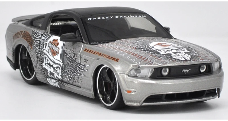 Спортивная модель Maisto 1/24 1:24 2011 Ford Mustang GT Harley Edition с литым давлением игрушка для